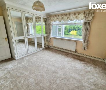 2 bed detached bungalow to rent in Christchurch Road, West Parley, ... - Photo 3