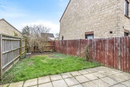 Snowshill Drive, Witney, OX28 - Photo 4