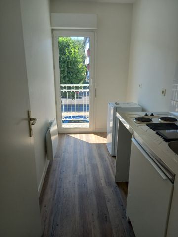 Location Appartement 2 pièces 37m² - Photo 3