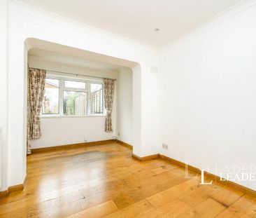 3 bedroom semi-detached house to rent - Photo 5