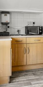 Bedsit, Waverley Road, BS6 - Photo 4