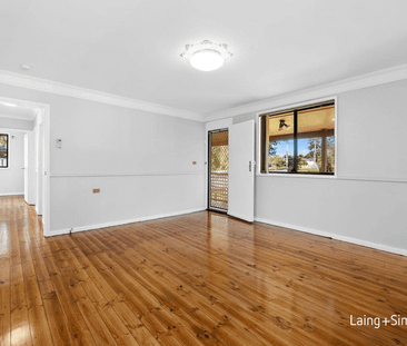 Cozy four-bedroom family home in a convenient location - Photo 5