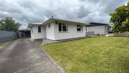 Four bedrooms in Terrace End - Photo 3