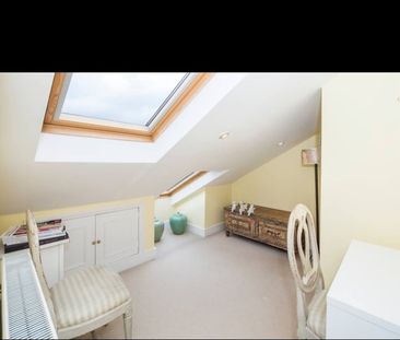 Room in a Shared House, Strathville Road, SW18 - Photo 2