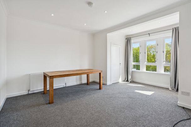 Anniesland Road - Photo 1