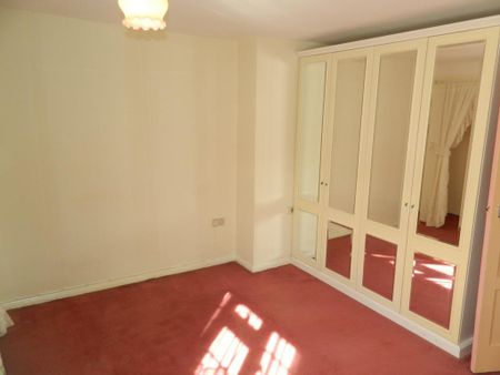 3 bedroom semi-detached house to rent - Photo 4