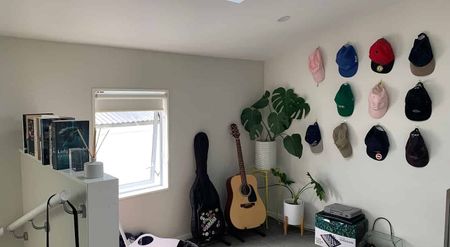 Modern 4BR Townhouse in Te Aro! - Photo 4