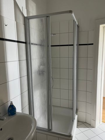 Große 2-Zimmer-Wohnung mit Wohnküche und Balkon, Puschkinstraße in 19055 Schwerin - Photo 5