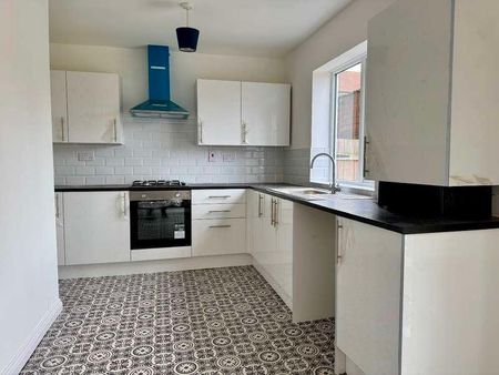 Fern Crescent, Seaham, SR7 - Photo 4