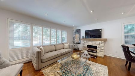 For Lease - 386 Kerrybrook Drive, Richmond Hill, Ontario - Photo 3