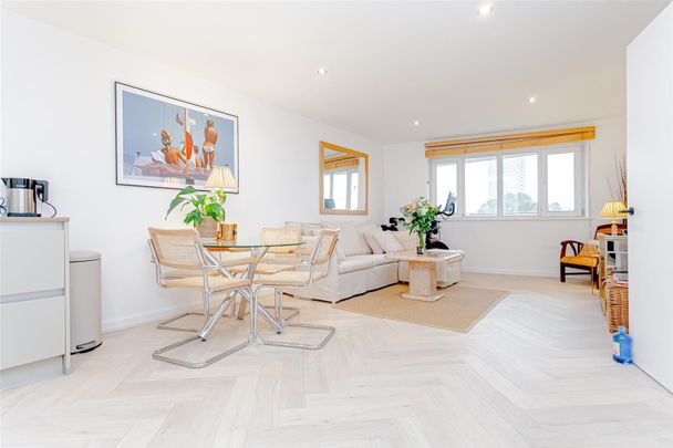 Hereford Road, London - Photo 1