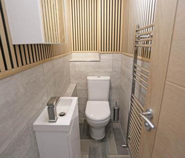 4 bedroom terraced house to rent - Photo 5