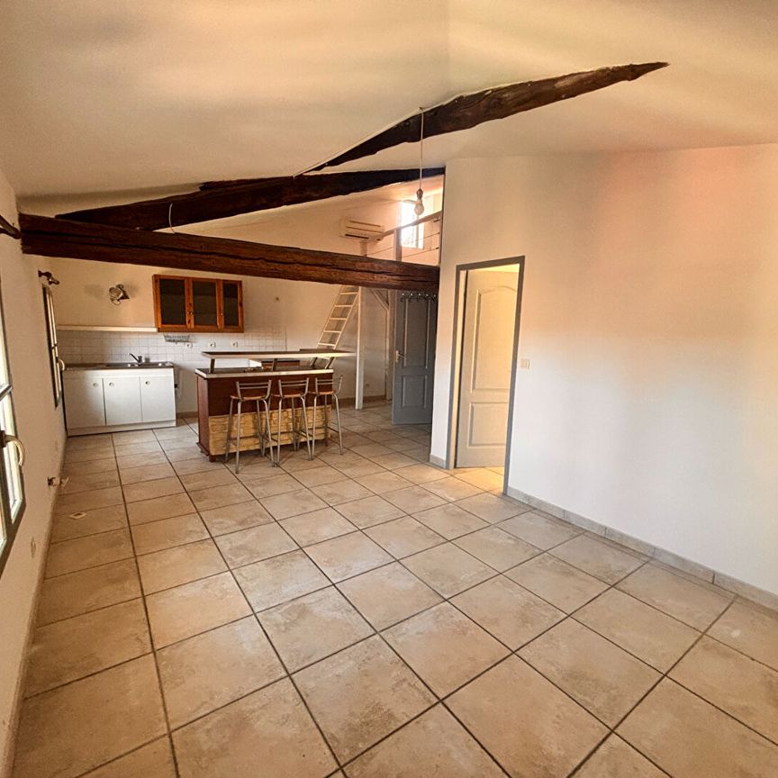 NIMES CENTRE ECUSSON- T2 BIS de 42.78 m2 ., - Photo 1