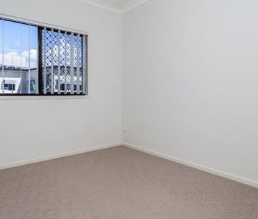 FANTASTIC LOCATION IN NORTH LAKES! - Photo 2
