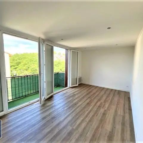 Appartement à louer 4 pièces 70.17m² - Photo 1