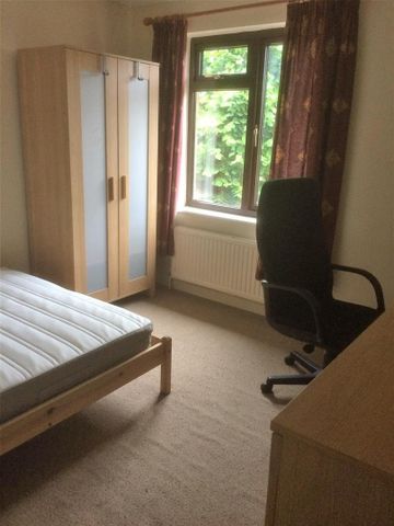 Wytherlies Drive, Bristol - Photo 5