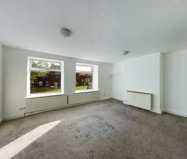 3 bedroom flat to rent - Photo 6