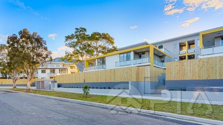 Large Two Bedroom Apartment with ample parking in Homebush - Photo 5