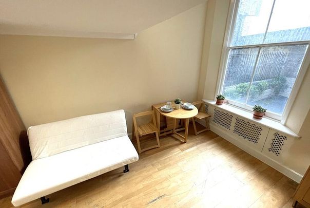 Studio to rent - Photo 1