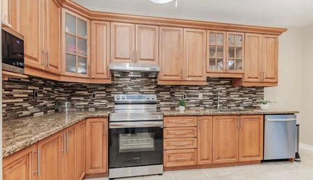 For Lease - 62 Angelucci Drive Unit# Upper, Brampton, Ontario - Photo 2