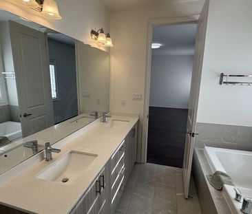 For Lease - 56 Lollard Way, Brampton, Ontario - Photo 4