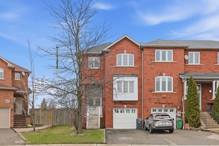 For Lease - 833 Escobar Crescent, Mississauga, Ontario - Photo 3