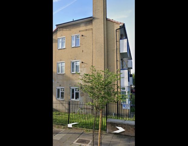 2 Bed Flat, Maury House, N16 - Photo 1