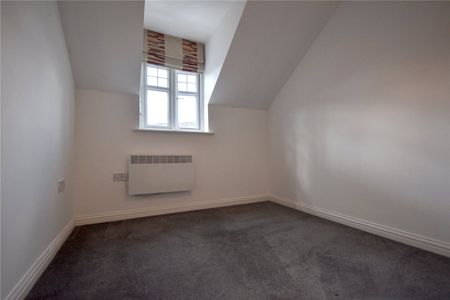 10 Cedarwood Close, Northenden, Greater Manchester, M22 4QJ - Photo 3