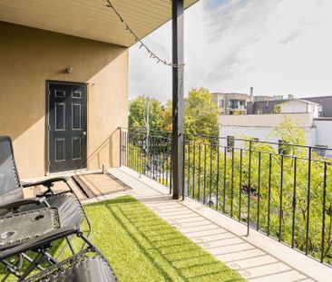 5303 Boul. St-Laurent, #D - Photo 1