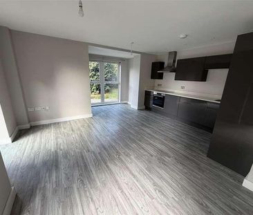 Surrey Hill Apartments, RH4 - Photo 4