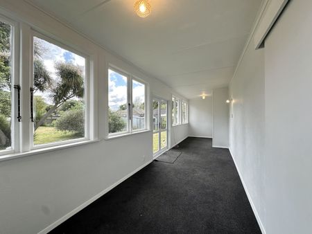 3-Bedroom Home in Upper Hutt - Photo 3