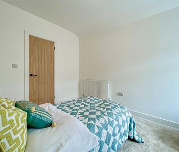 House - Terraced For Rent Ynyswen Road, Treorchy - Photo 5