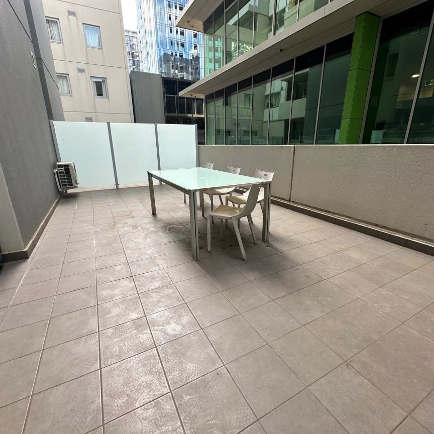 Luxury South Yarra Living - One Bedroom with A Huge Balcony - Photo 1