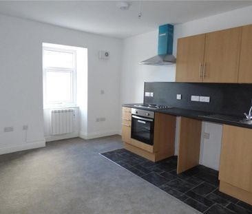 1 bedroom Flat To Let - Photo 1