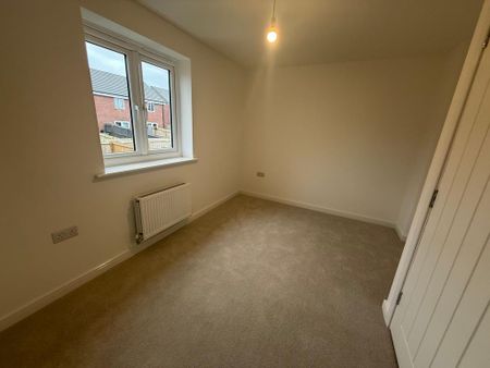 3 bedroom terraced house to rent - Photo 2
