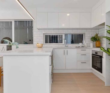 Brand New Rental – Modern Living in a Prime Location! - Photo 4