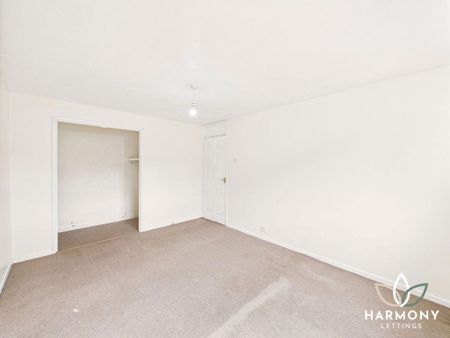 3 bedroom end of terrace house to rent - Photo 2