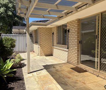 Neat and tidy 3 bedroom villa - Photo 4