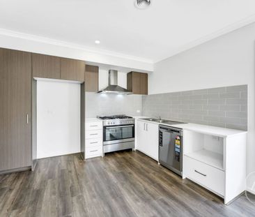 Modern Comfort in a Prime Truganina Location I 3Bed 2Bath 1Car - Photo 4