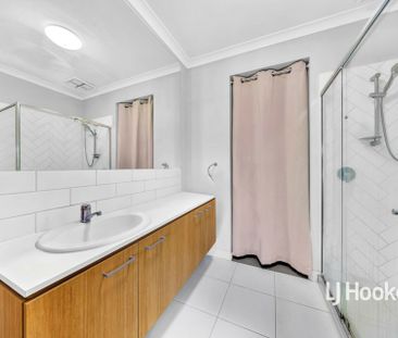 10 Leo Avenue, Tarneit VIC, Belconnen - Photo 5