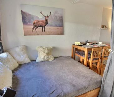 Studio à louer à la semaine sur la place du village - Foto 6