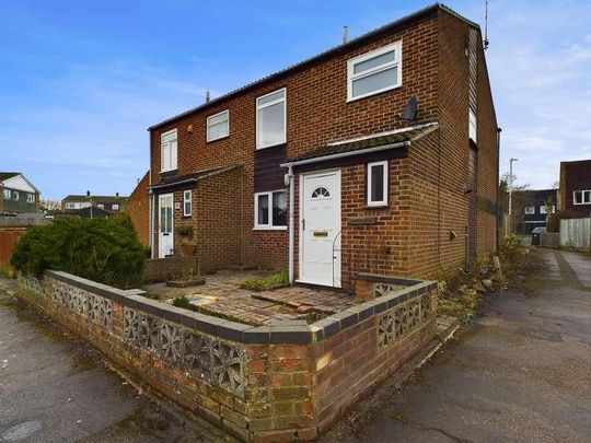 Hillbrow Lane, Ashford, TN23 - Photo 1