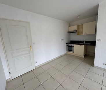 Location Appartement 2 pièces 37m² ST JEAN DE BRAYE 45800 - Photo 3