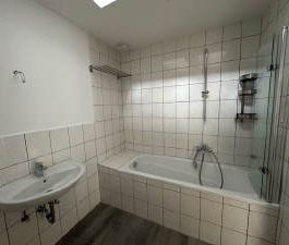 Moderne 4,5 Zimmerwohnung in zentraler Wohnlage zwischen Engelskirc... - Photo 6