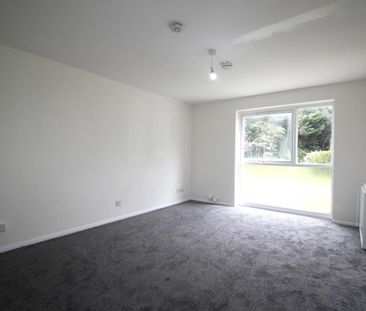 2 Bedroom Flat - Purpose Built To Let - Photo 2