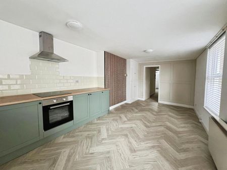 2 bedroom apartment to rent - Photo 3