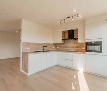 Gerenoveerd appartement in het centrum van Veurne - Photo 6
