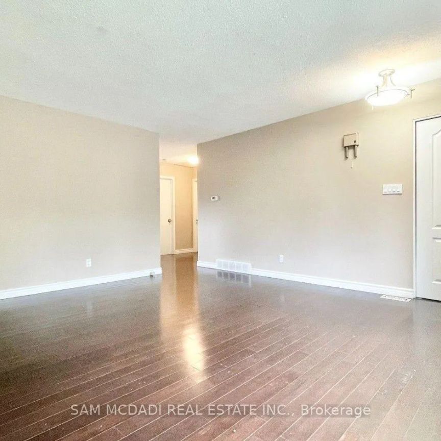 257 THORNCREST DRIVE - Photo 1