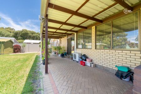 Cul De Sac Location @ $780 Per Week - Photo 5