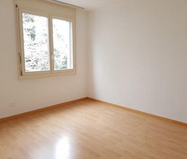 Schöne 4.5 Zimmer Wohnung mit Balkon - Foto 5